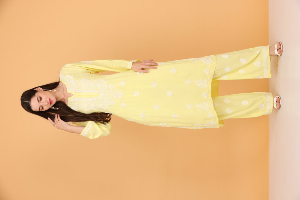 Chikankari kurti